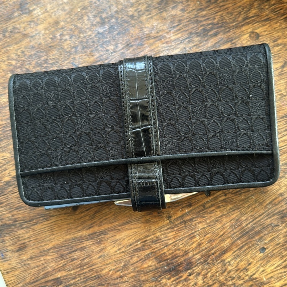 Brighton Black Heart Pattern Wallet - Picture 2 of 11